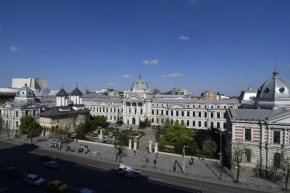 University Square - View of City